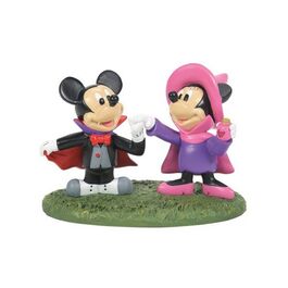 Mickey & Minnie Costume Fun Figurine