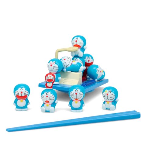 Set of 10 hand-painted figures + Doraemon All Over board game