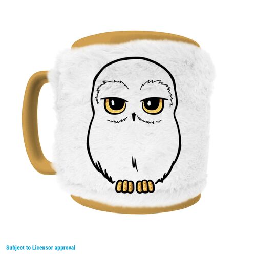 Mug with Hedwig plush sleeve 440 ml