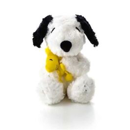 Peluche Snoopy abrazando a Emilio