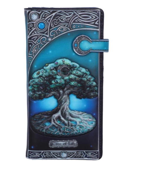 Cartera tarjetero con ilustraciones - Tree of Life. Cuenta con varias secciones para tarjetas y un compartimento grande para dinero. Está fabricada en PU y tiene unas dimensiones de 19 x 10 x 3 cm.