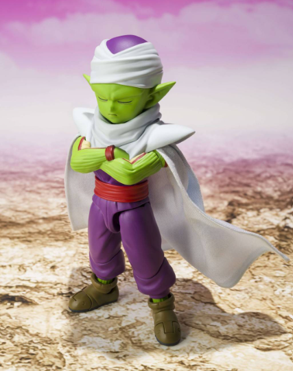 Tamashii Nations presenta, dentro de la colección S.H. Figuarts, la figura de Piccolo (Mini) -Daima-. Mide 8,5 cm y está basada en su aparición en el anime "Dragon Ball Daima". Incluye 3x pares de manos intercambiables, 1x cabeza de repuesto, 2x expresion