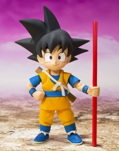 Tamashii Nations presenta, dentro de la colección S.H. Figuarts, la figura de Son Goku (Mini) -Daima-. Mide 7 cm y está basada en el personaje del anime "Dragon Ball Daima". Incluye 3x pares de manos intercambiables, 3x expresiones faciales (estándar, enf